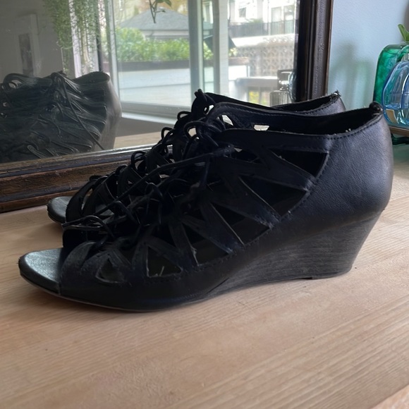 🌙3 FOR $20 
Lace up gladiator wedge - 8 - Picture 2 of 6